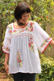 メキシコ刺繍の洋服ワンピース、チュニック、メキシカン刺繍