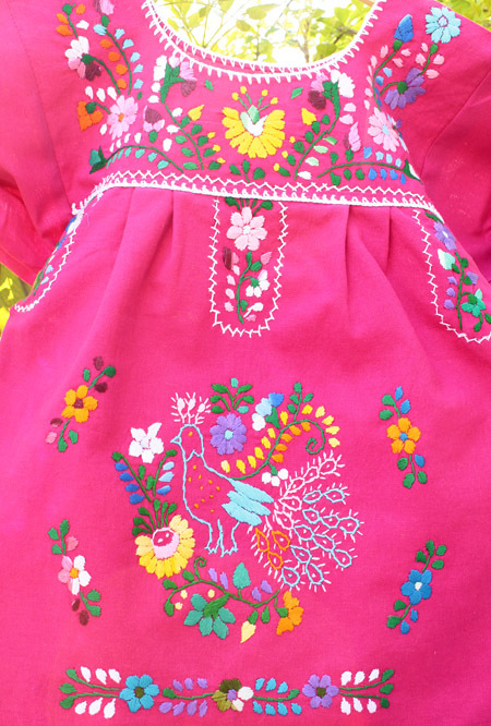 メキシコ刺繍の子供服ワンピース、チュニック、メキシカン刺繍